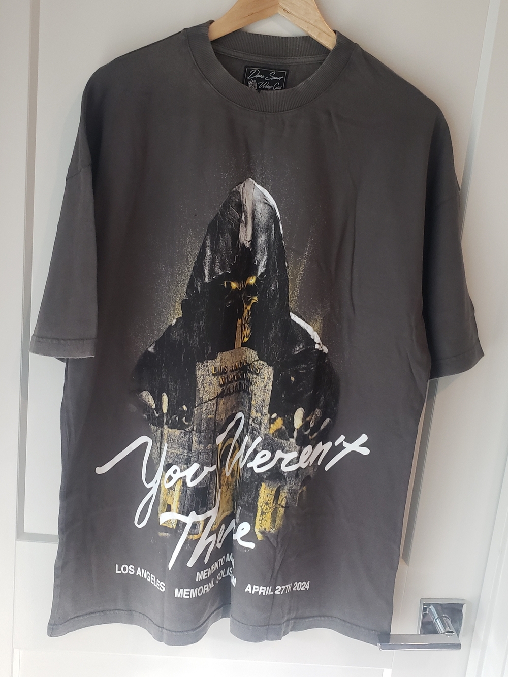 Darc Sport-Wolves CLUB- Men's Graphic Tee - Dark Grey Hooded Figure Print
